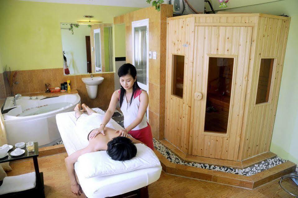 Hoang Yen Hotel Куїнон Екстер'єр фото